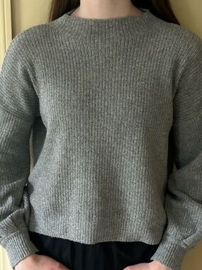 Pink Rose Ribbed Crewneck Sweater in Grey